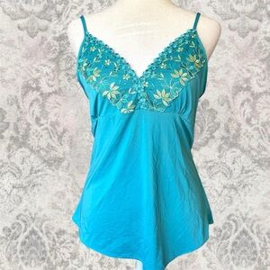 Blue Turquoise Floral Embroidered Women’s Medium Y2K 2000s Summer Camisole